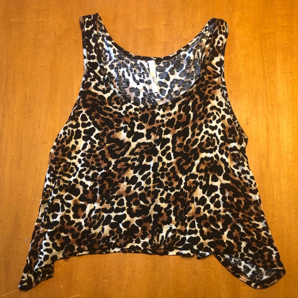 Ocasion Cheetah Print Crop Tank Top